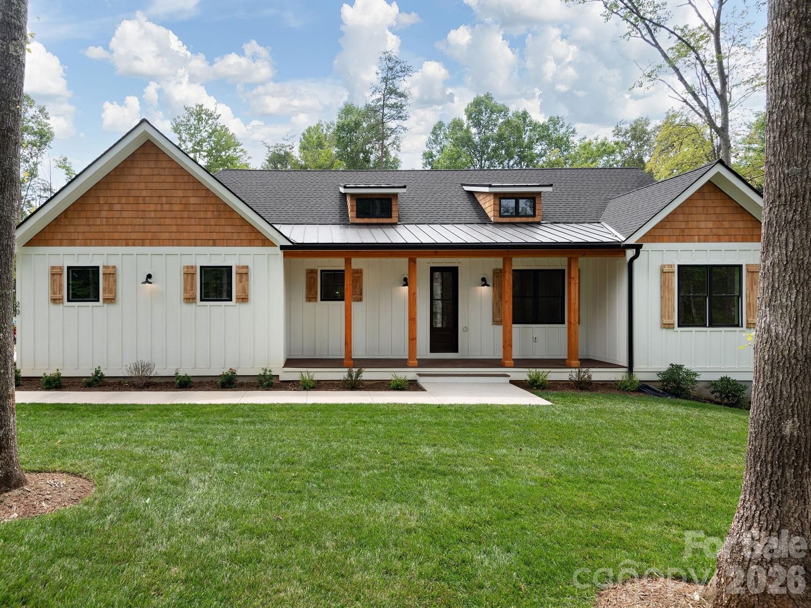 20 Nature Walk Lane, Hendersonville, NC 28739