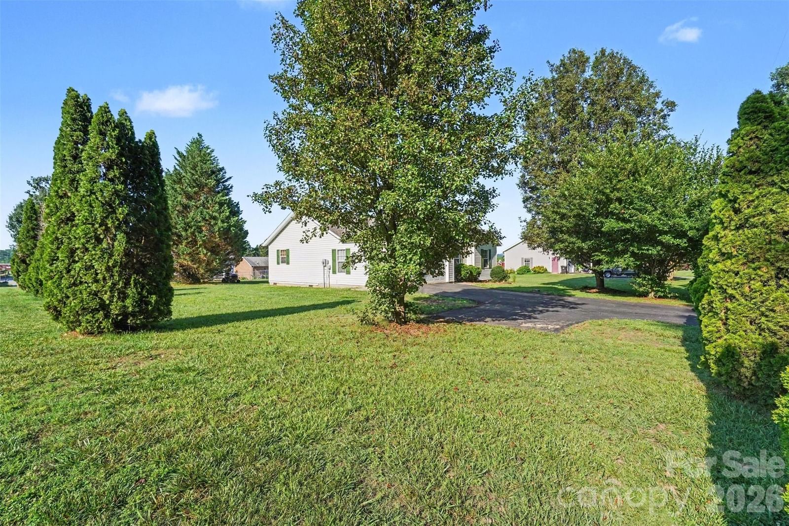105 3rd Avenue, Hildebran, NC 28637 - Photo 2