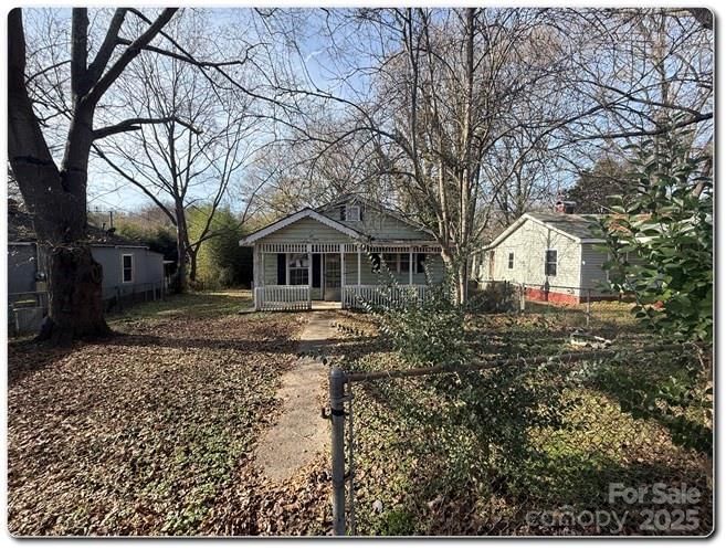 515 Maple Street, Dallas, NC 28034