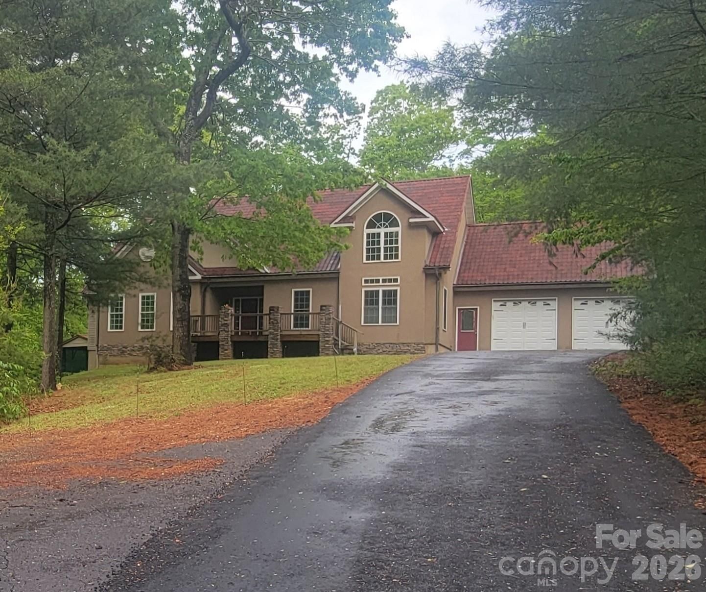 31 Reeds Creek Road, Fairview, NC 28730