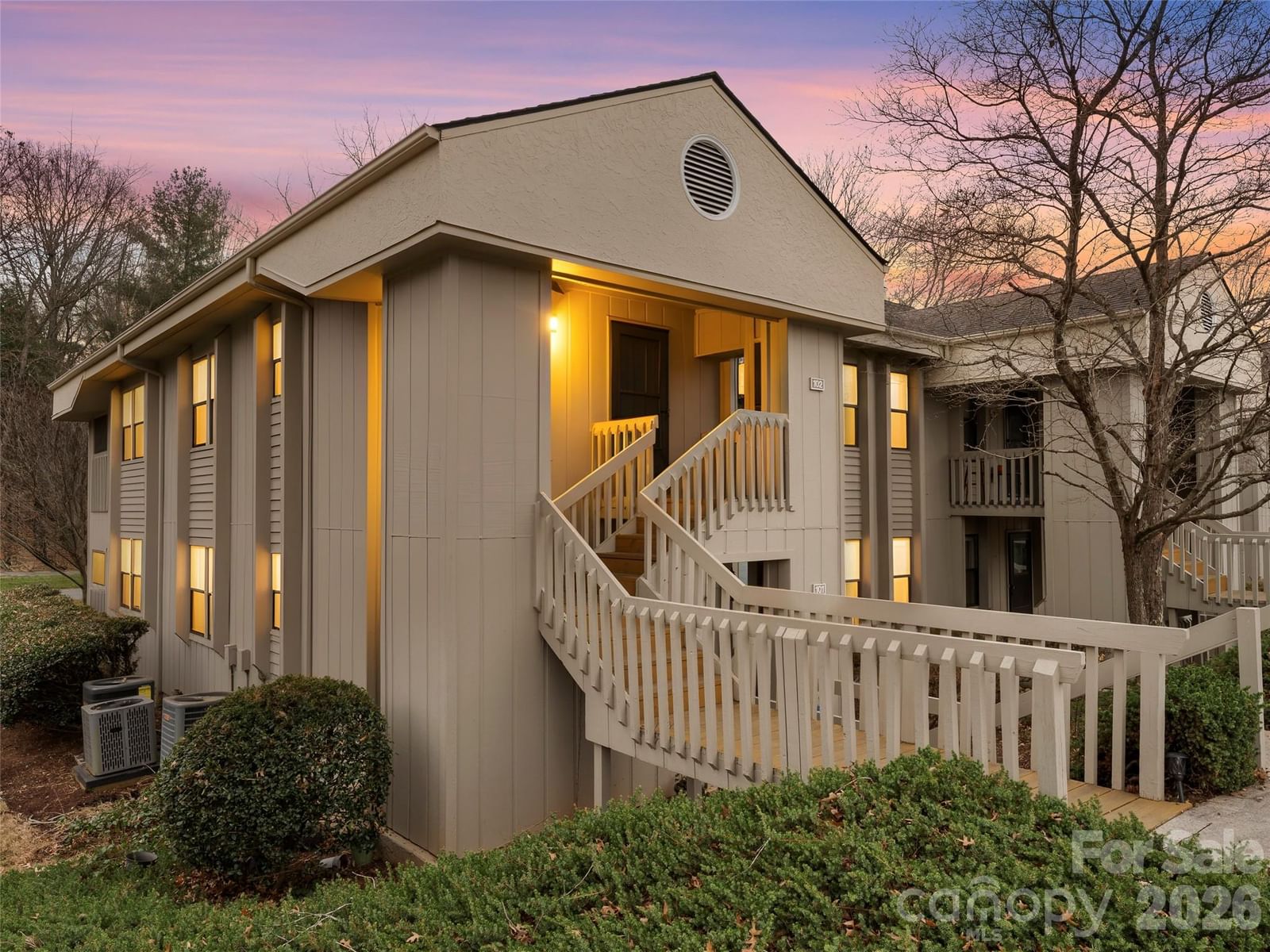 102 Abbey Circle, Asheville, NC 28805