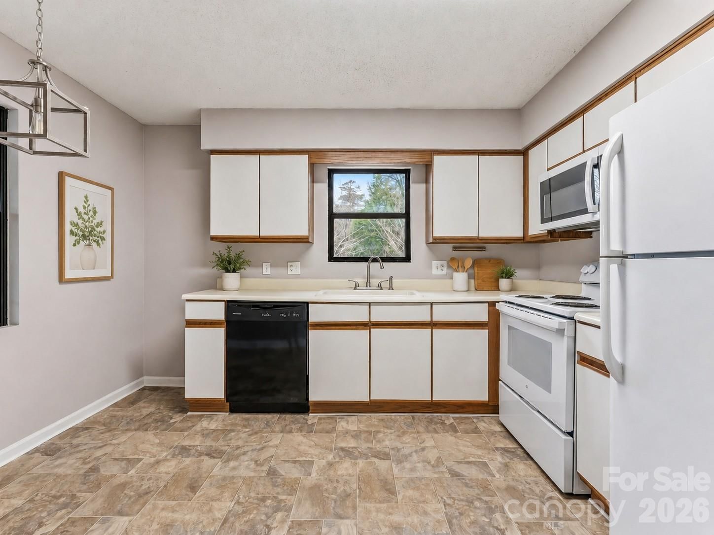 102 Abbey Circle, Asheville, NC 28805 - Photo 2