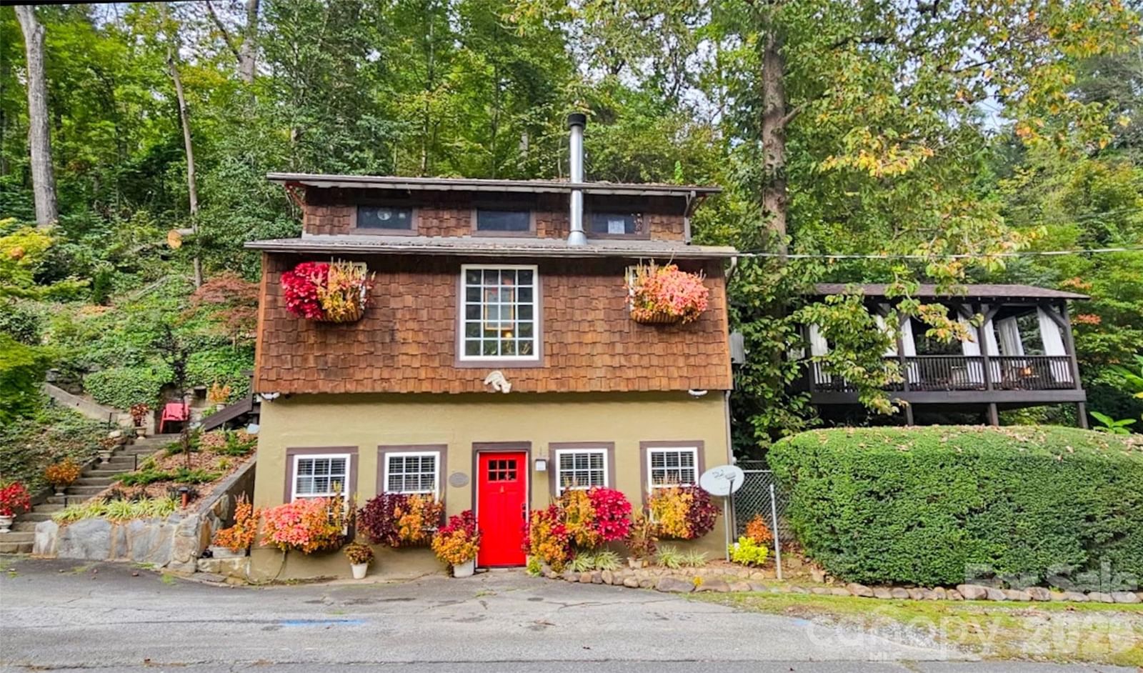 712 Main Street, Chimney Rock, NC 28720