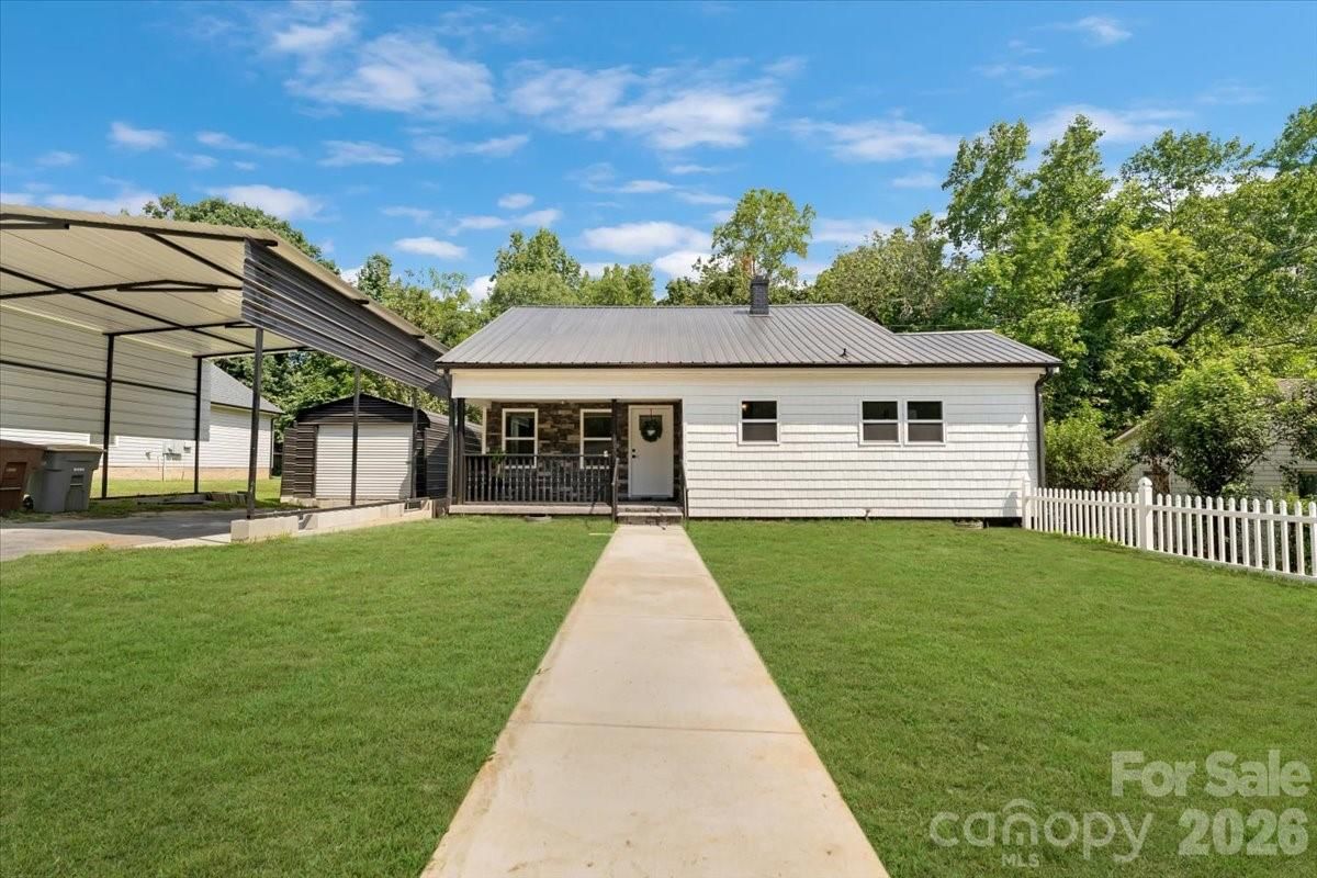 Property at 2105 Woodlawn Street, Kannapolis, NC 28083