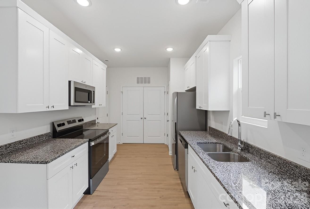 Property at 1120 7th Street, Statesville, NC 28677