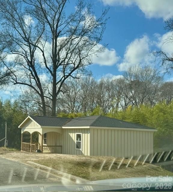 Property at 38 Poplar Street, Great Falls, SC 29055