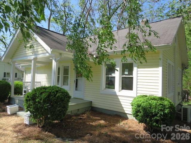 736 Country Club Drive, State Road, NC 28676