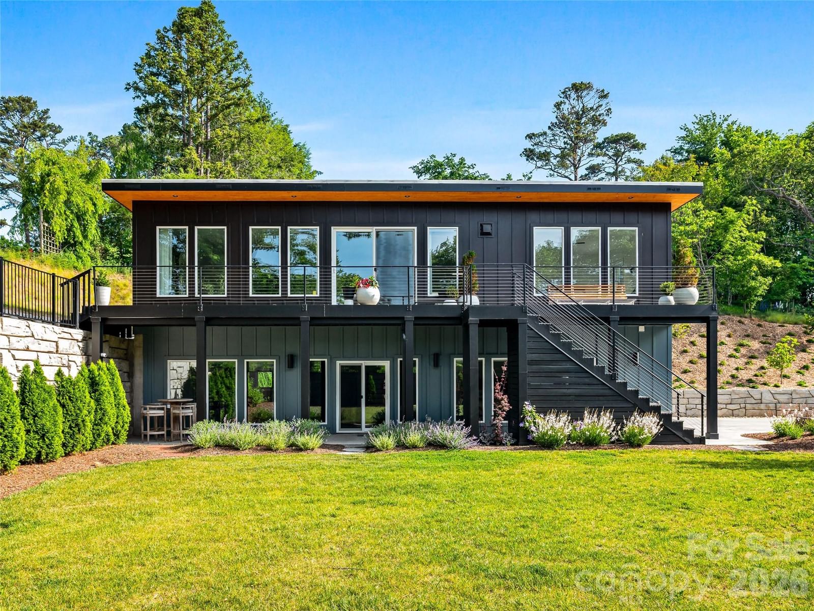 8 Midland Drive, Asheville, NC 28804