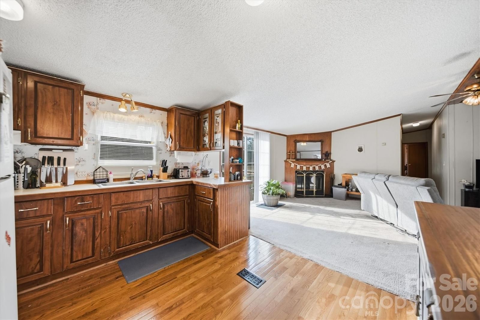107 10th Street, Hildebran, NC 28637 - Photo 2