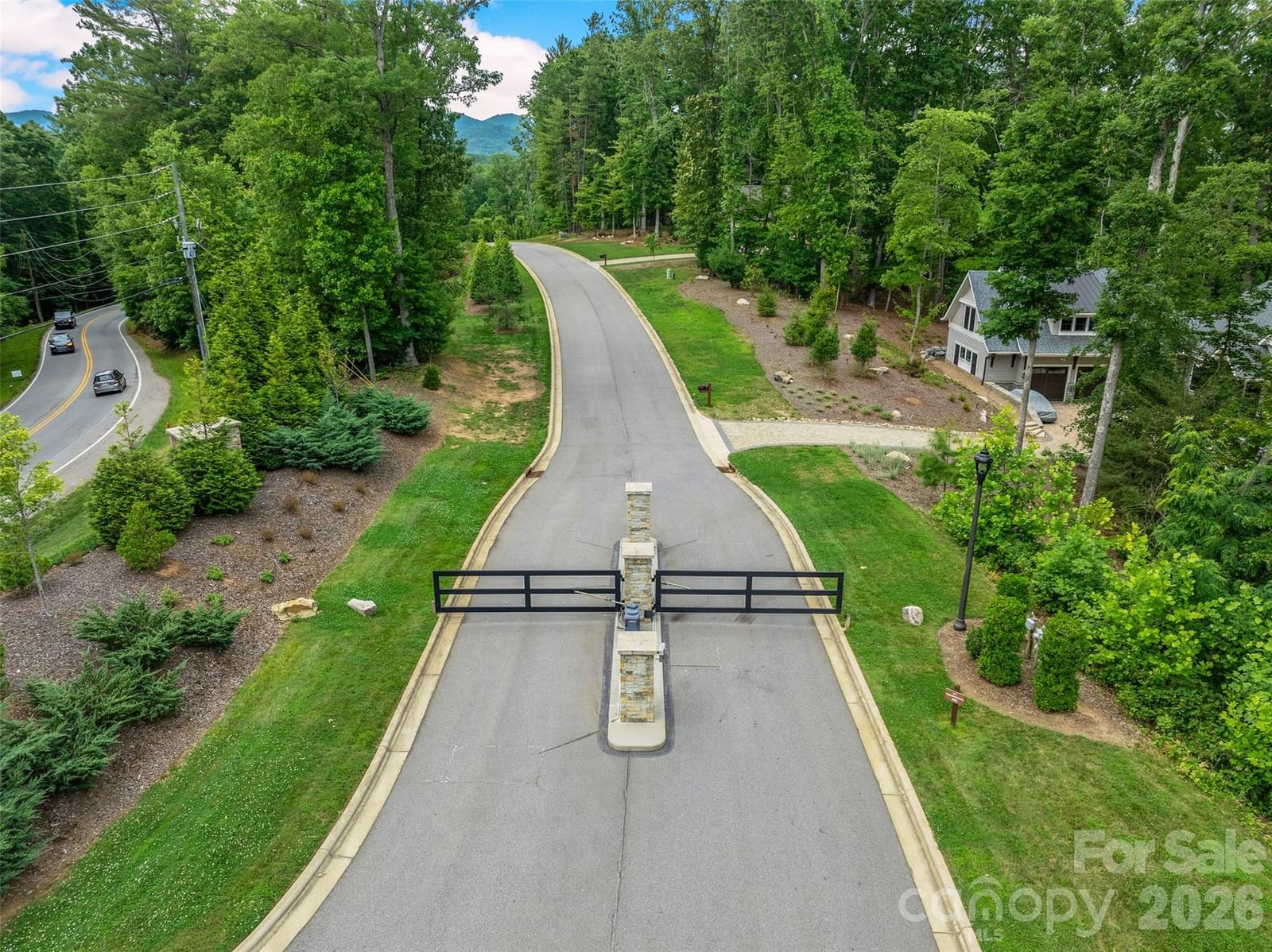 17 Hendrickson Court, Candler, NC 28715 - Photo 2