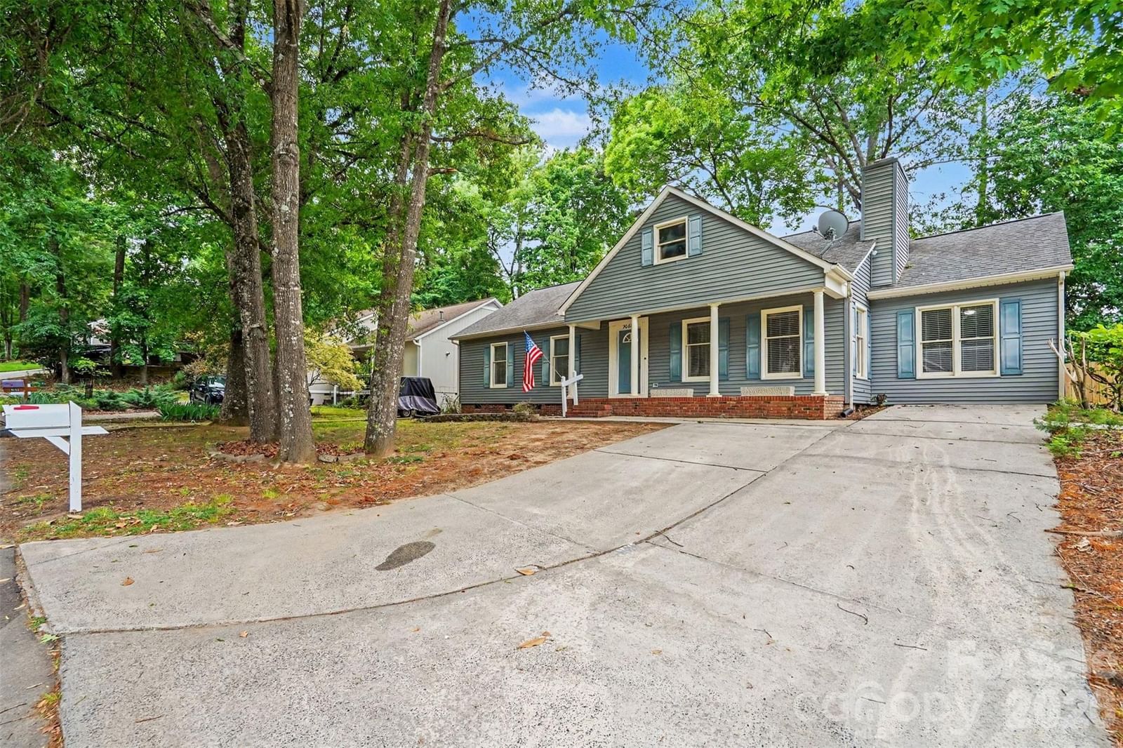 9060 Tulagi Court, Tega Cay, SC 29708 - Photo 2
