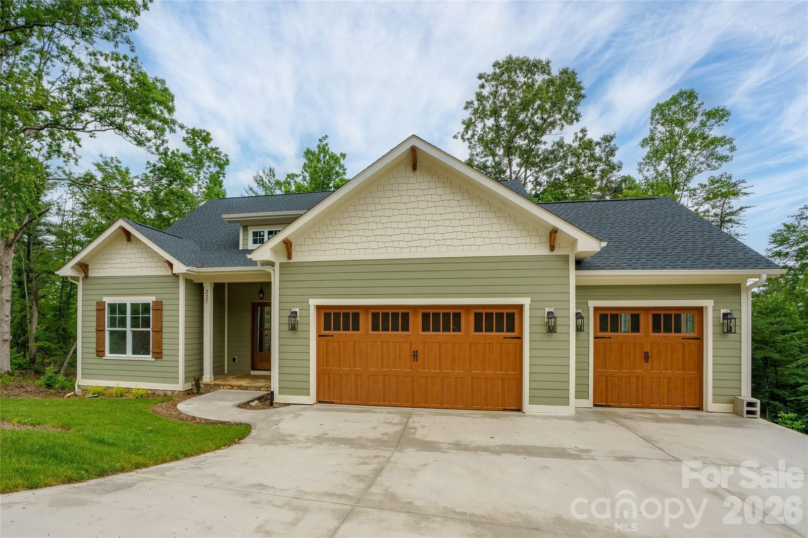227 Northview Drive, Hendersonville, NC 28791