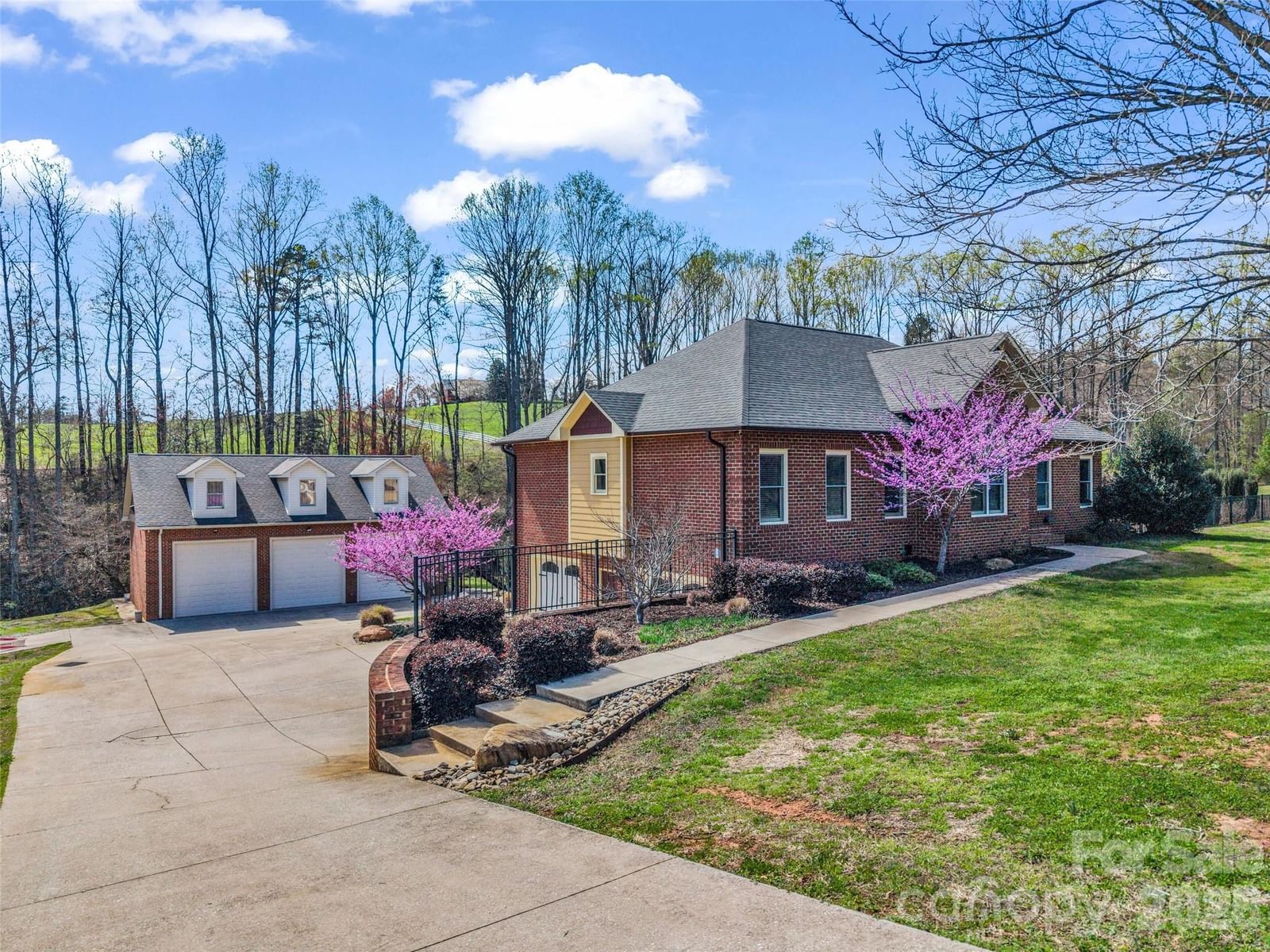 148 Fairway Drive, Forest City, NC 28043 - Photo 3