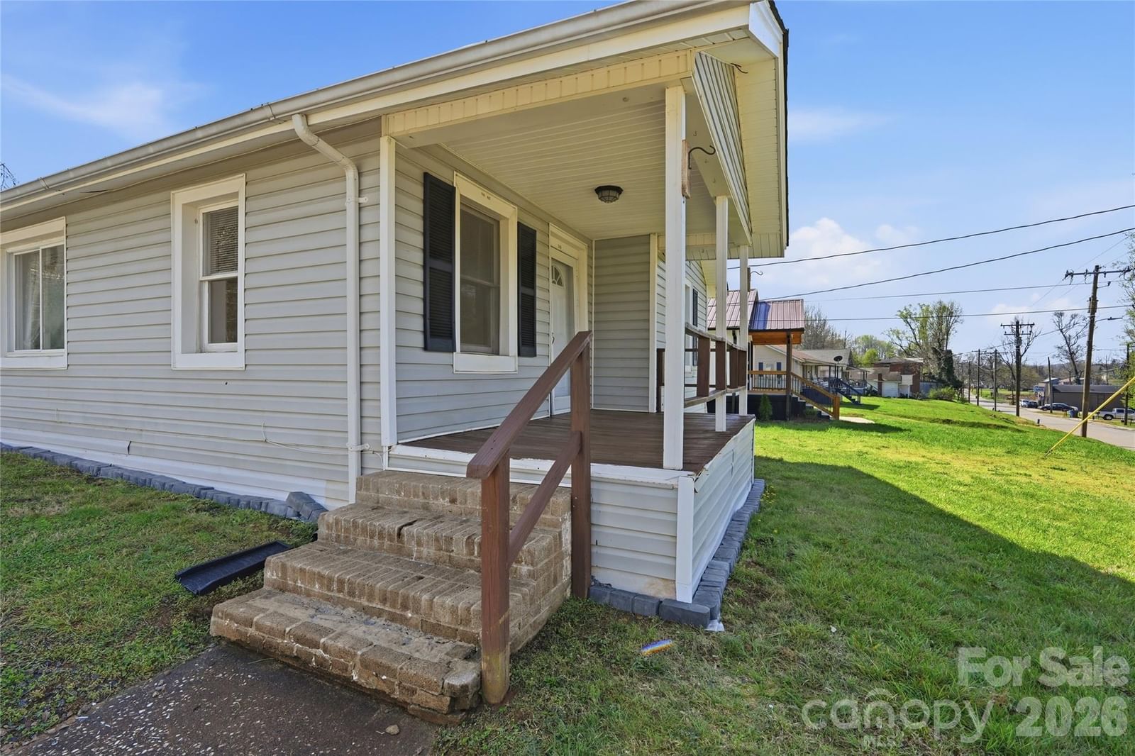 346 Cleghorn Street, Rutherfordton, NC 28139 - Photo 2