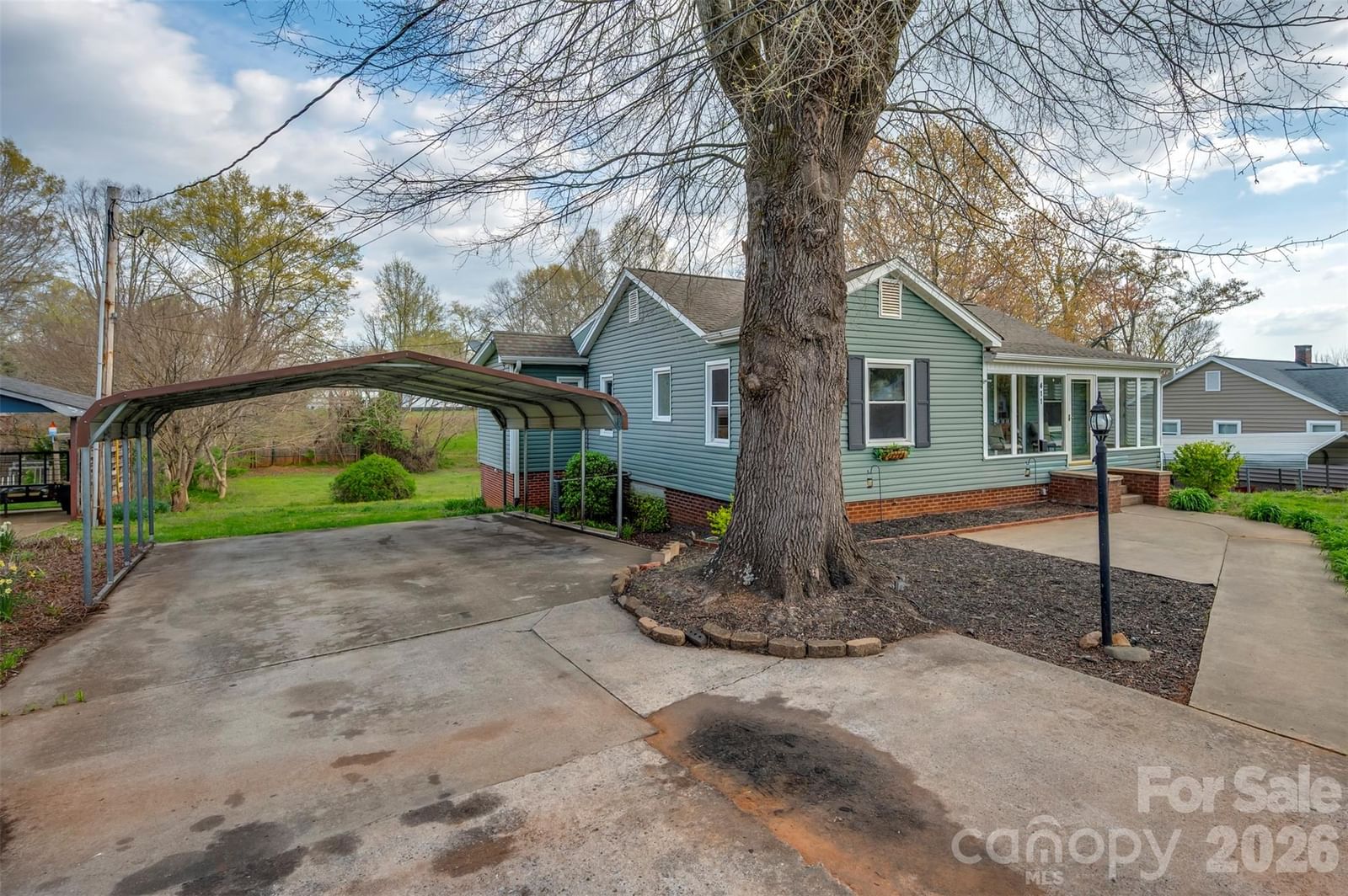 411 Arlington Street, Forest City, NC 28043 - Photo 4