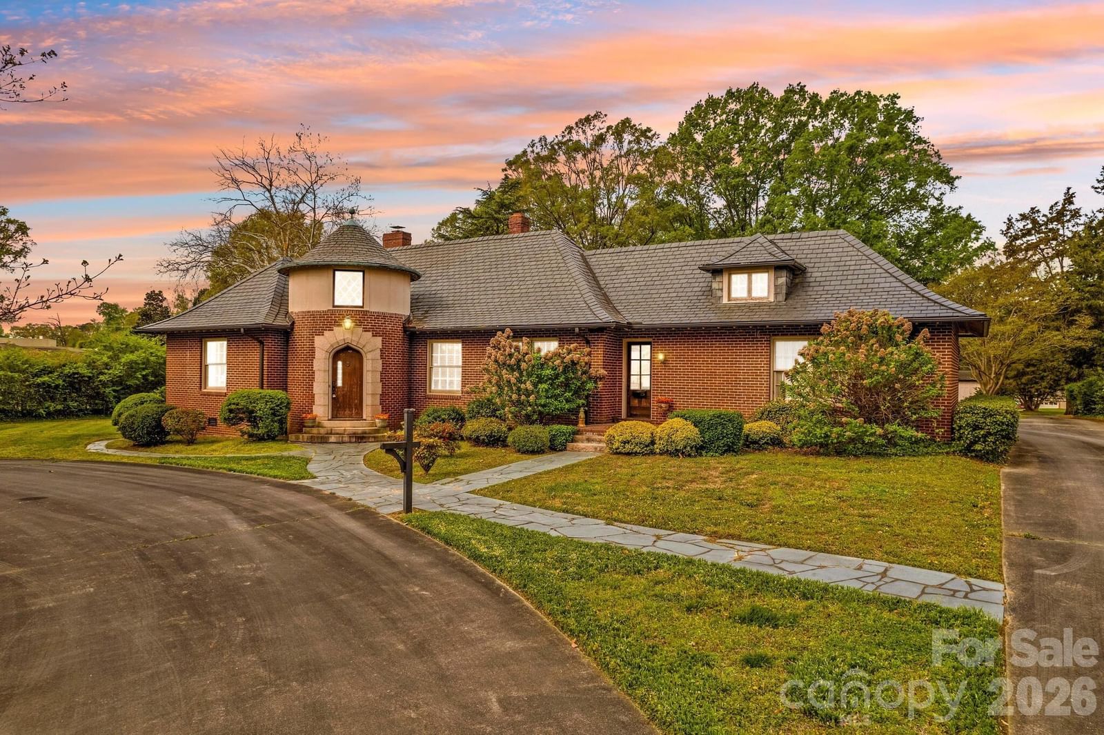 725 Mocksville Avenue, Salisbury, NC 28144 - Photo 2