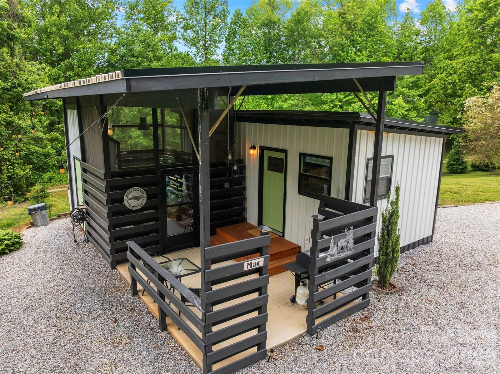 787 Ridge Road, Marion, NC 28752 - Photo 2