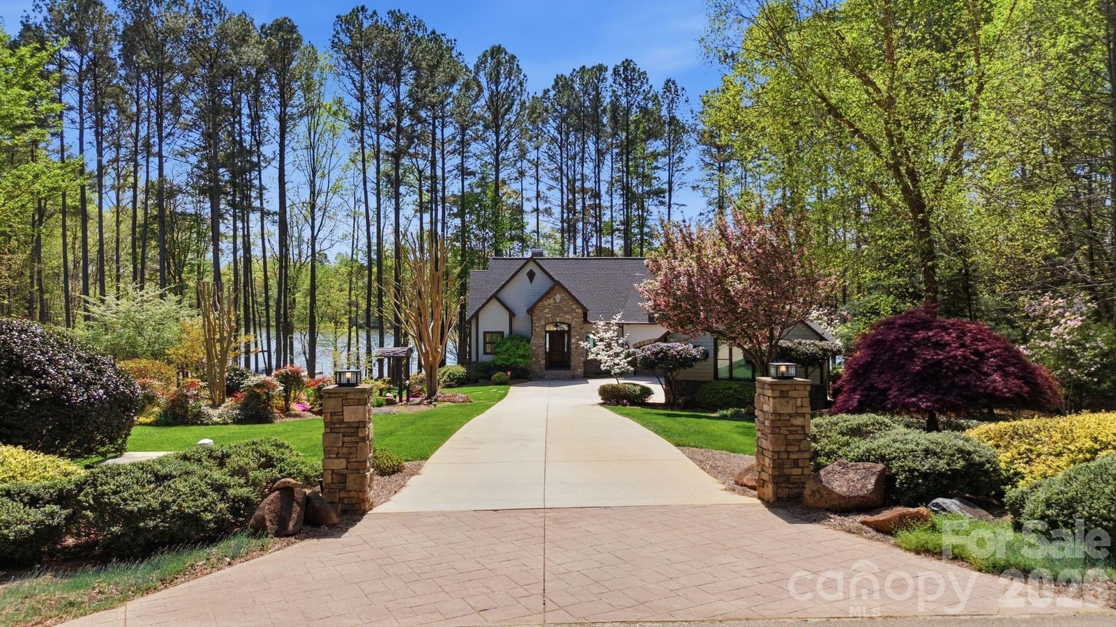 901 Sunset Pointe Drive, Salisbury, NC 28146