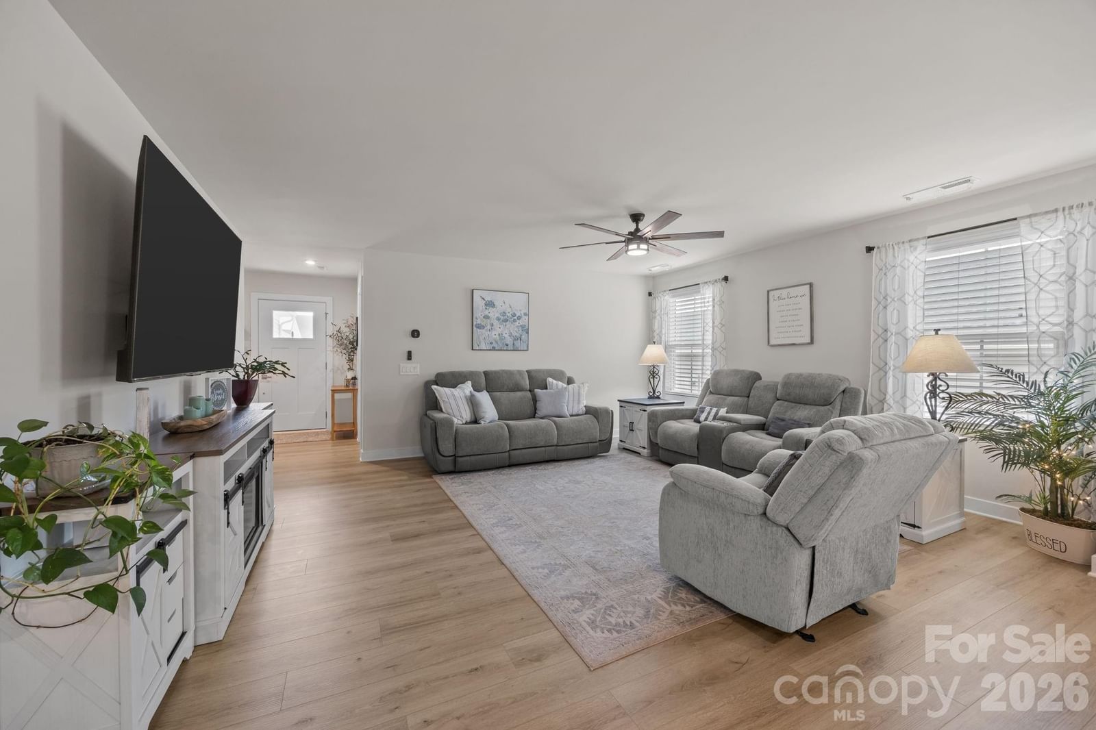 410 Hollis Place, Lancaster, SC 29720 - Photo 4