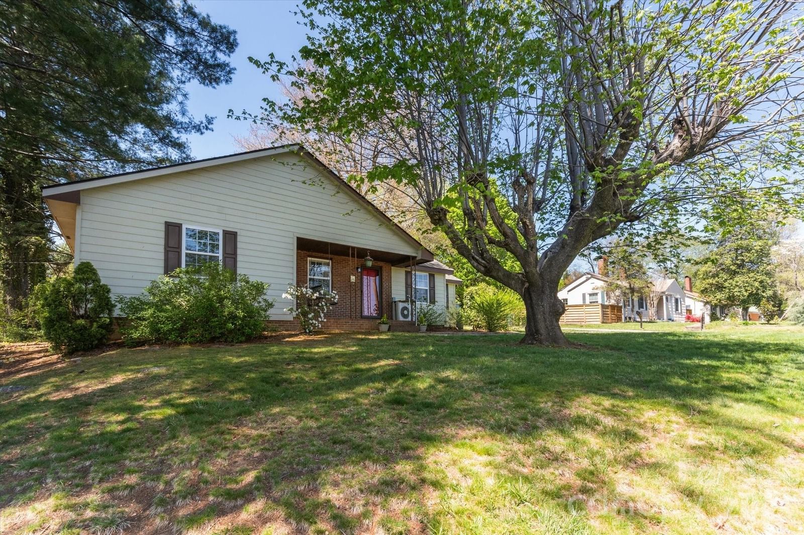 25 Montview Circle, Brevard, NC 28712 - Photo 2
