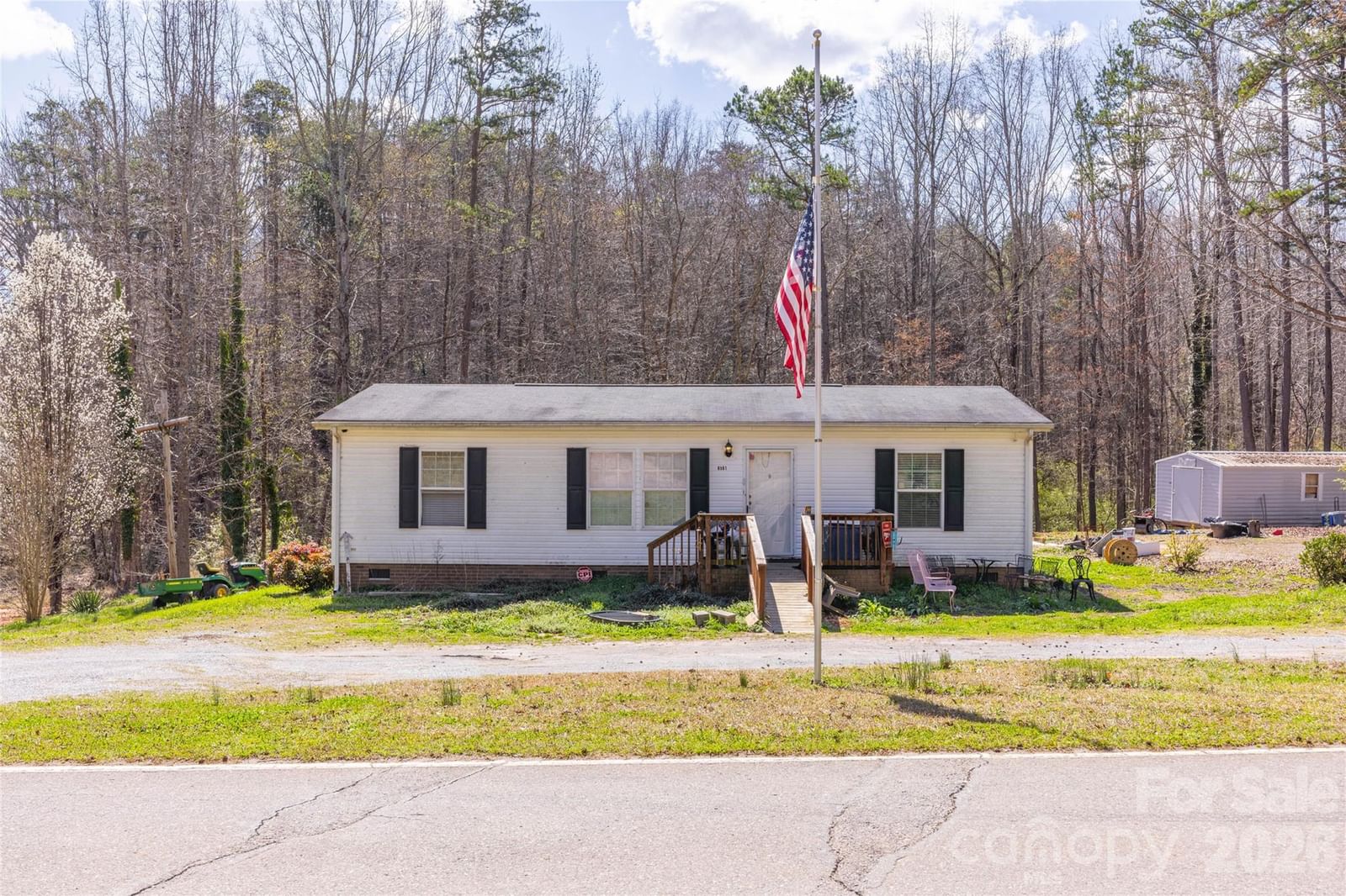 6561 Lewis Road, Kings Mountain, NC 28086