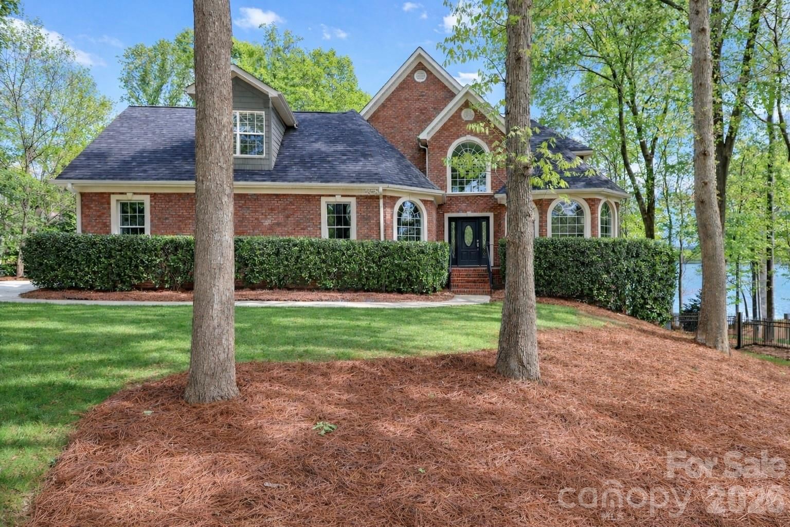 119 Shelter Cove Lane, Mooresville, NC 28117