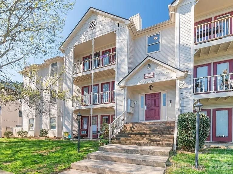 6112 Meadow Rose Lane, Charlotte, NC 28215 - Photo 2