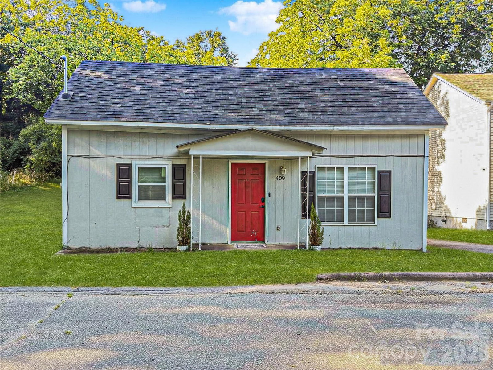 Property at 409 W Norment Avenue, Gastonia, NC 28052