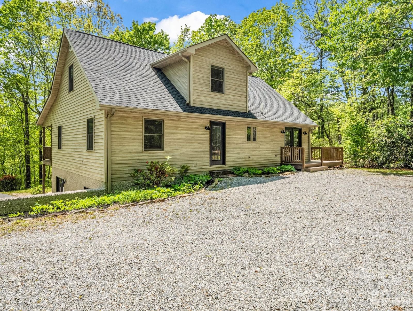 2304 Mountain Page Road, Saluda, NC 28773 - Photo 4