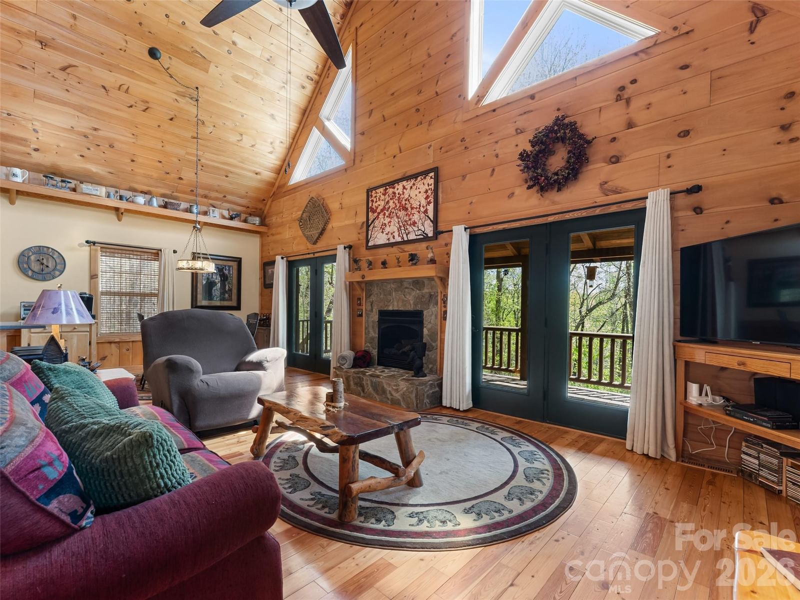 462 Deep Woods Lane, Saluda, NC 28773