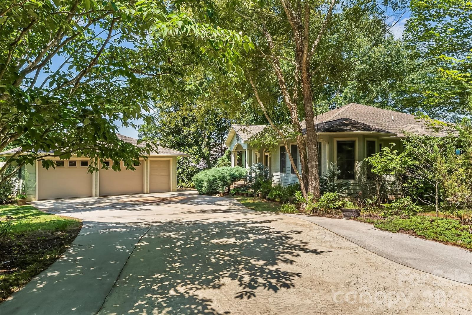 27 Magnolia Drive, Nebo, NC 28761
