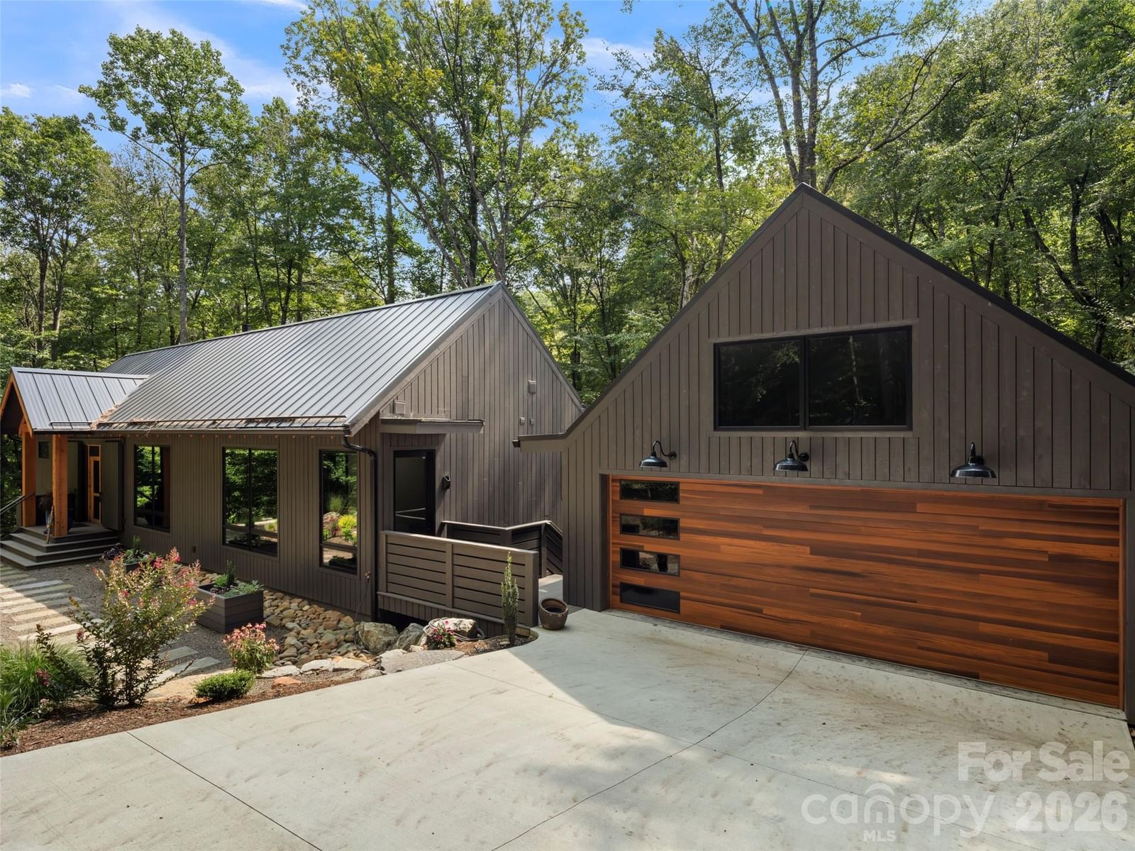 80 Hemlock Circle, Black Mountain, NC 28711