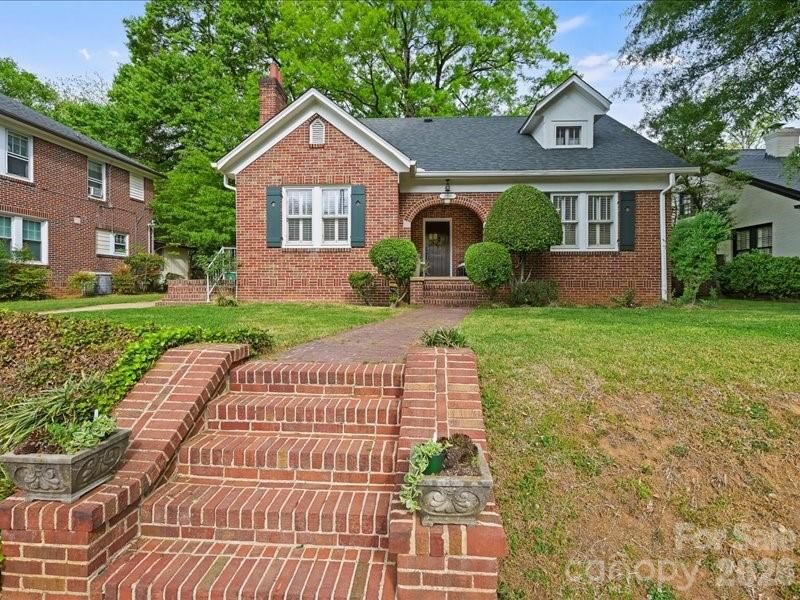 204 Laurel Avenue, Charlotte, NC 28207