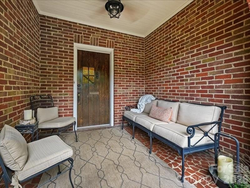 204 Laurel Avenue, Charlotte, NC 28207 - Photo 3