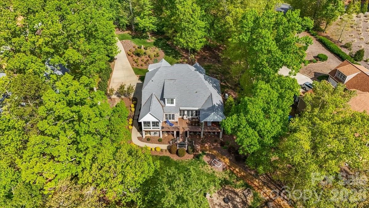 135 Harbor Drive, Lexington, NC 27292