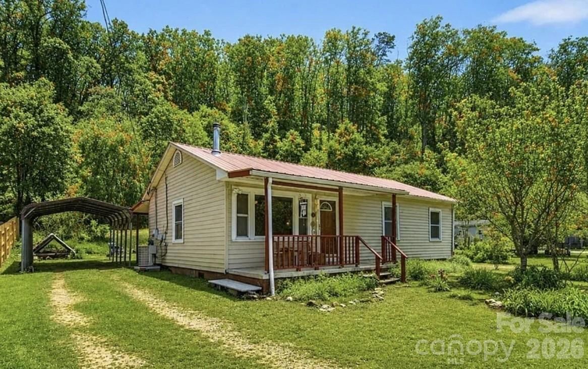 522 Old Us 70 Highway, Old Fort, NC 28762