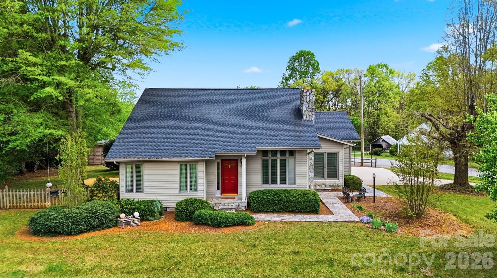 192 Reese Loop, Taylorsville, NC 28681 - Photo 2