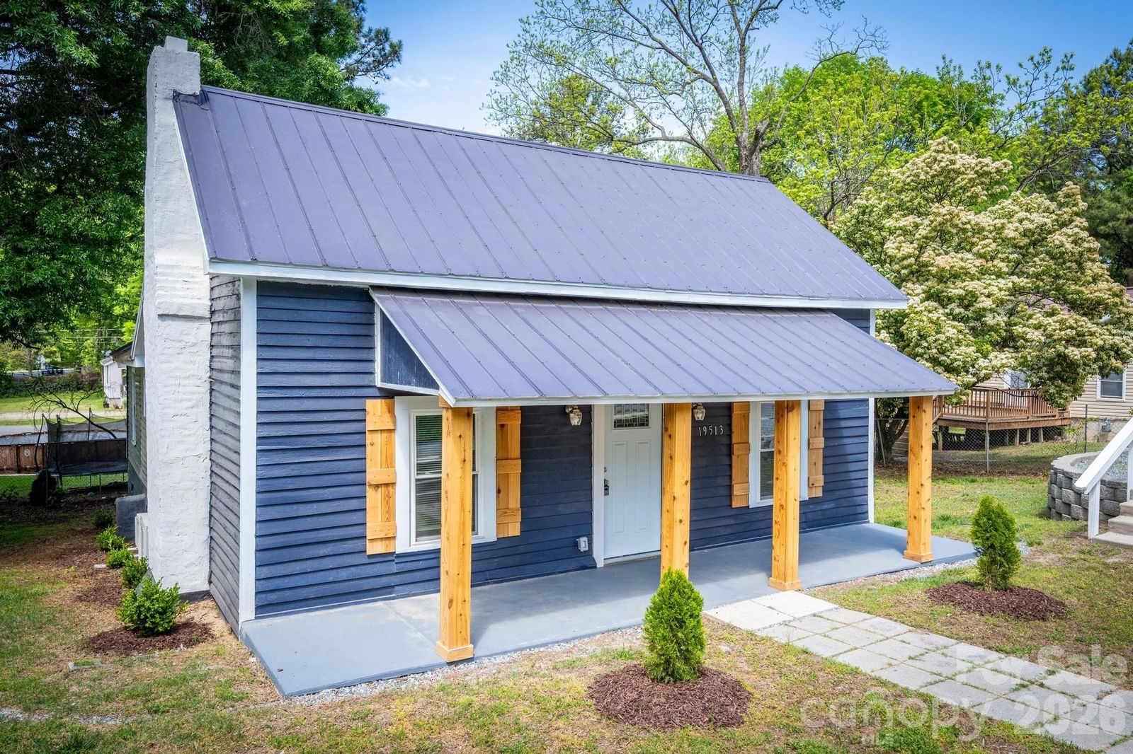 19513 Meridian Street, Cornelius, NC 28031 - Photo 2