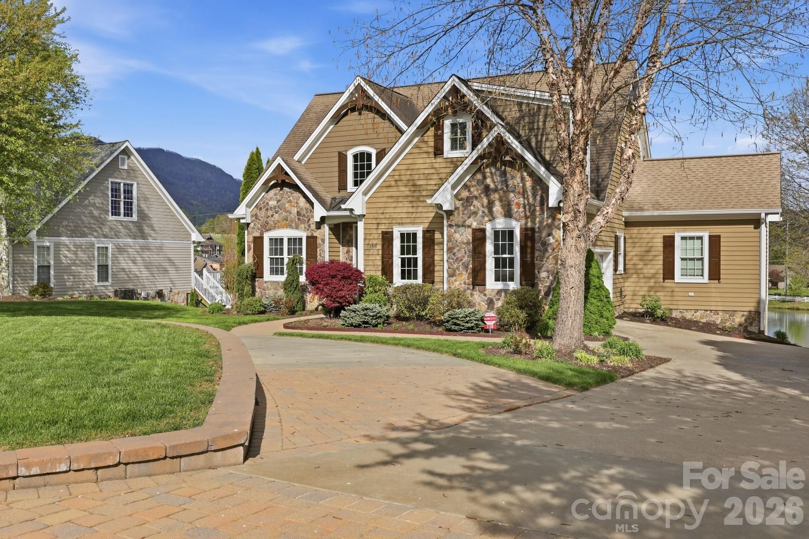 138 Turnberry Court #9, Jefferson, NC 28640 - Photo 2