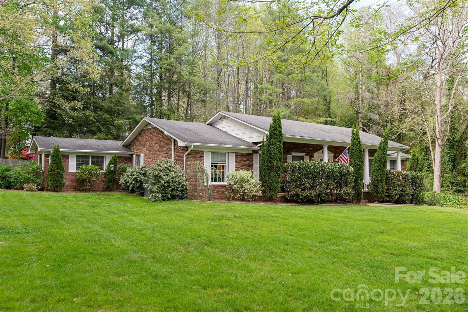 117 Brandon Road, Hendersonville, NC 28739