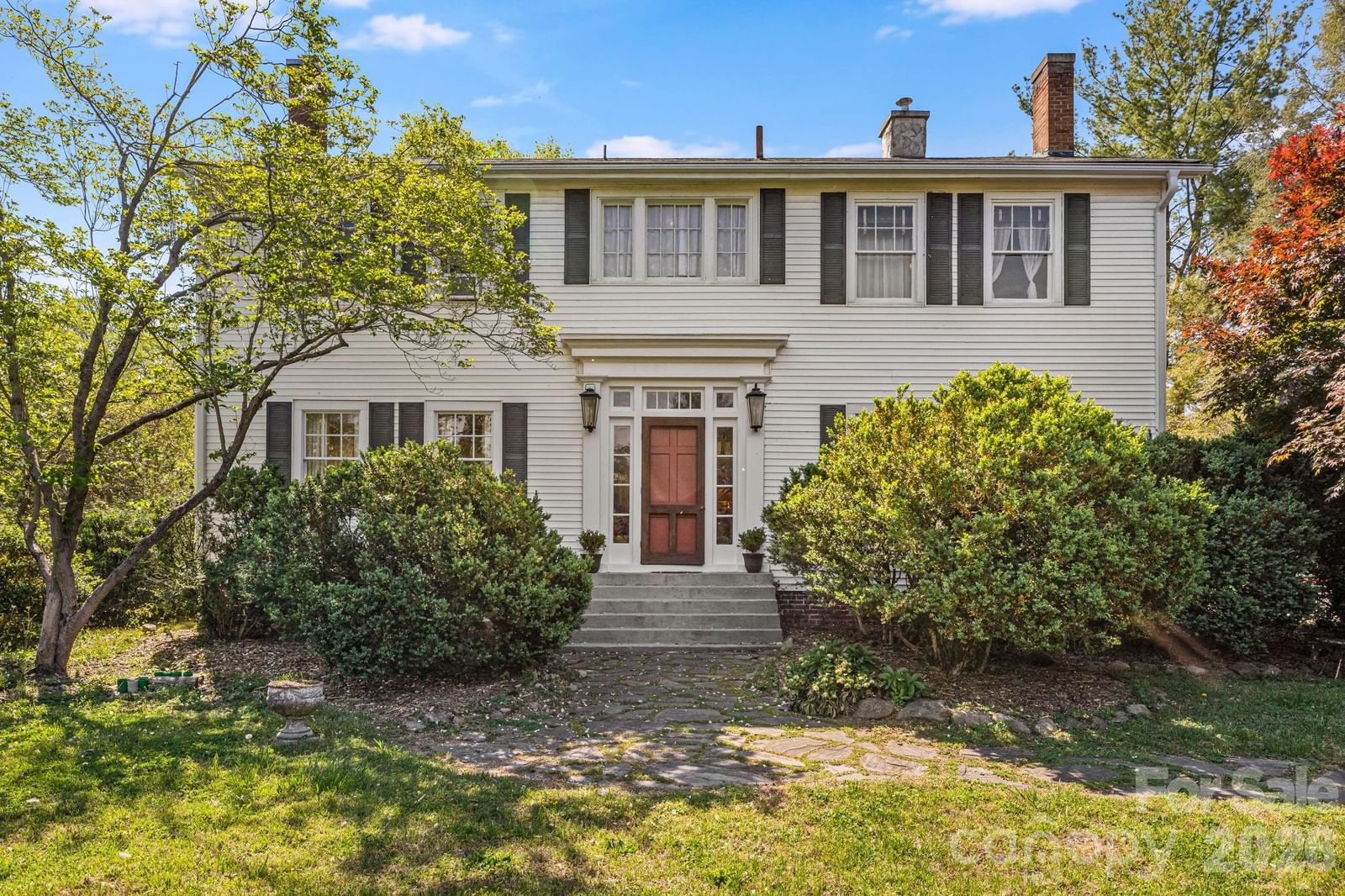 29 Walnut Street, Hot Springs, NC 28743 - Photo 2