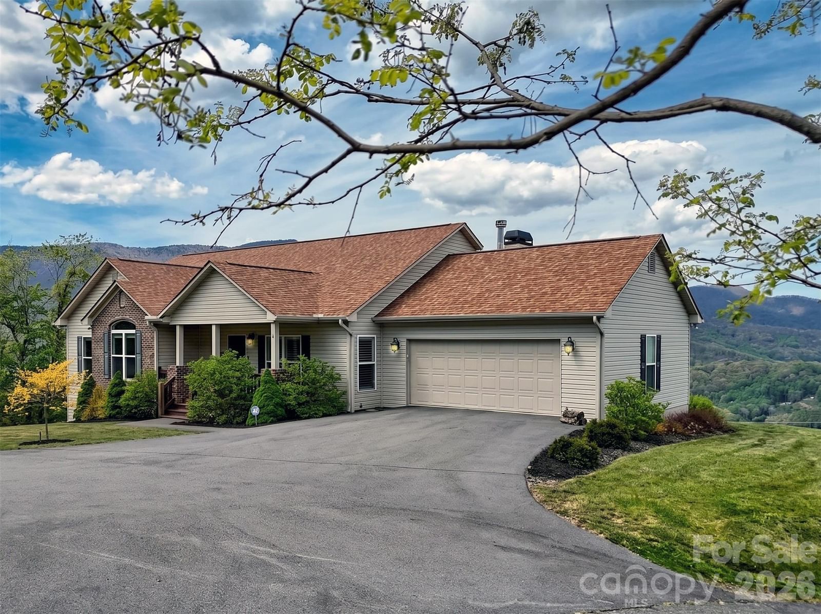 4 Matheny Acres Drive, Waynesville, NC 28786