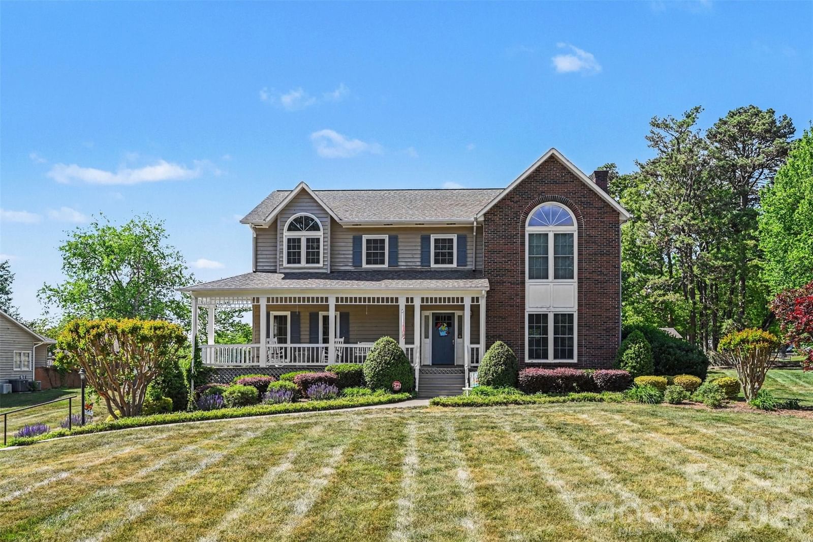 4051 Pinecrest Drive, Hickory, NC 28601 - Photo 2