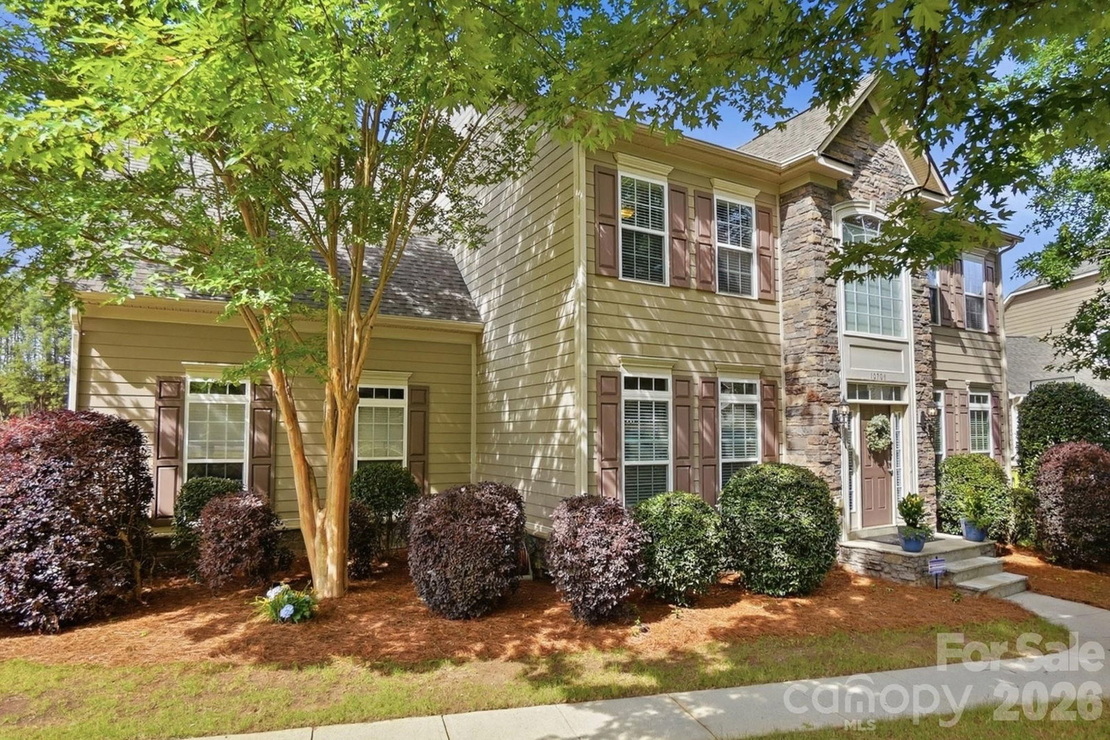 10706 Anglesey Court, Charlotte, NC 28278 - Photo 2