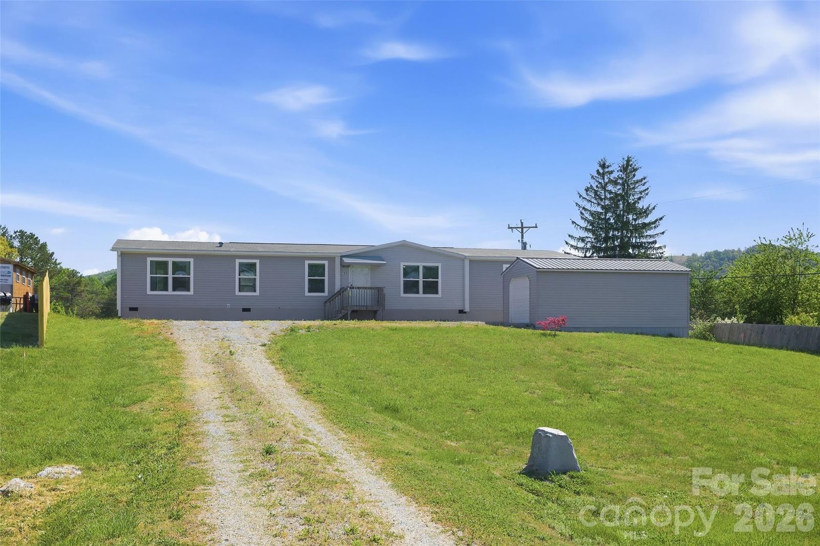 123 Big Oak Road, Hendersonville, NC 28792