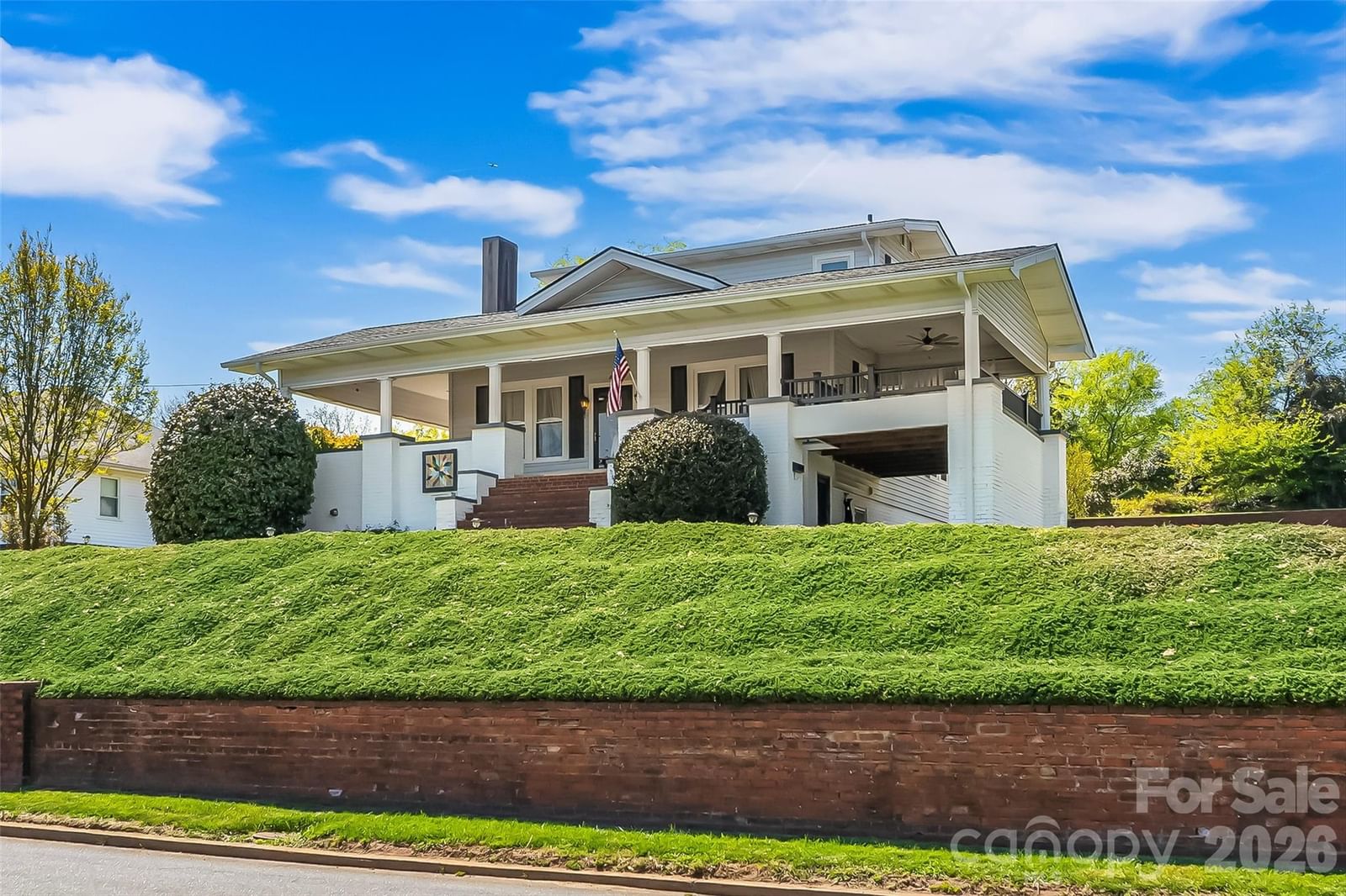 110 Burkemont Avenue, Morganton, NC 28655 - Photo 2