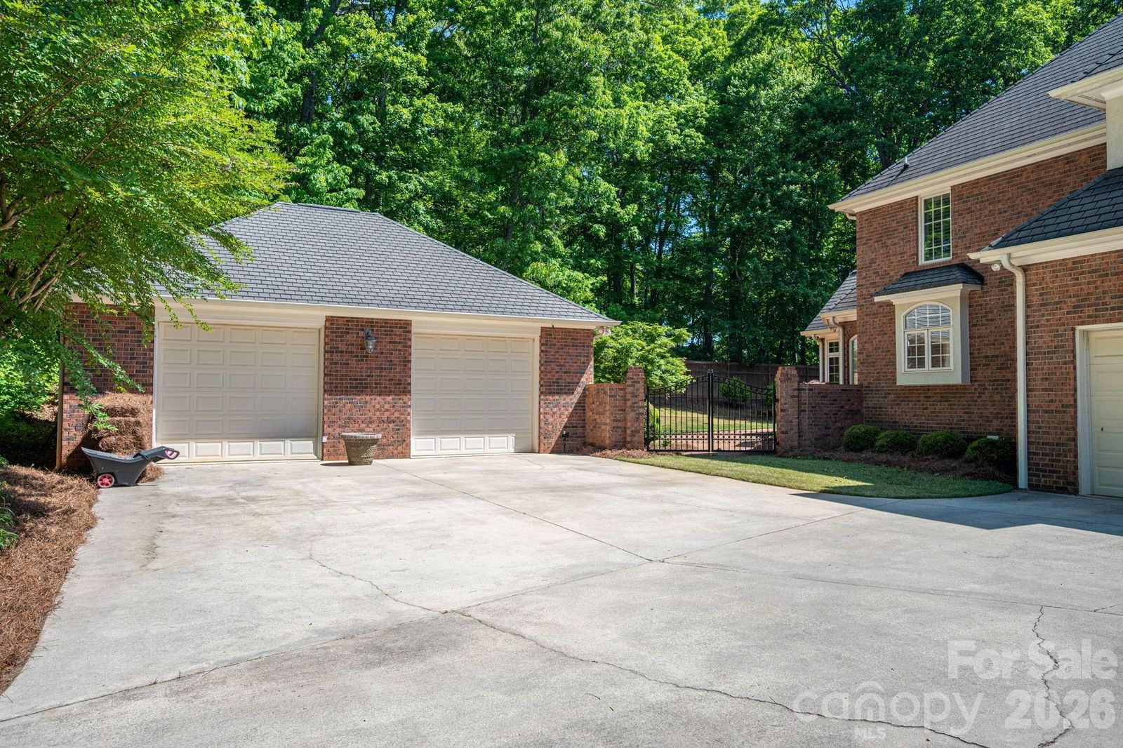 110 Elizabeth Court, Mount Holly, NC 28120
