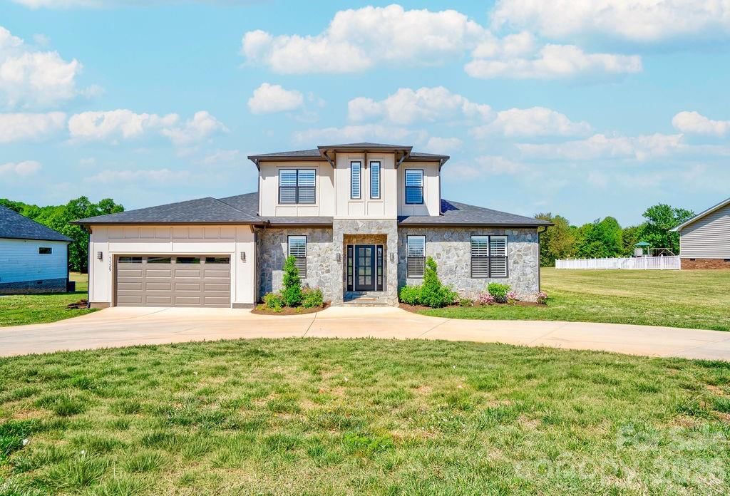 1129 Stony Point Road, Kings Mountain, NC 28086