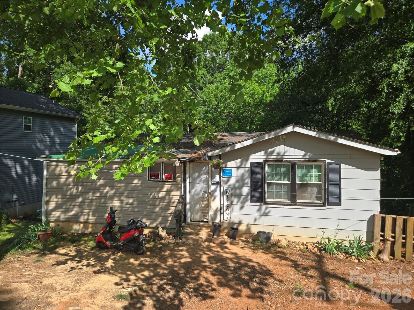 413 Pinchback Avenue, Bessemer City, NC 28016 - Photo 2