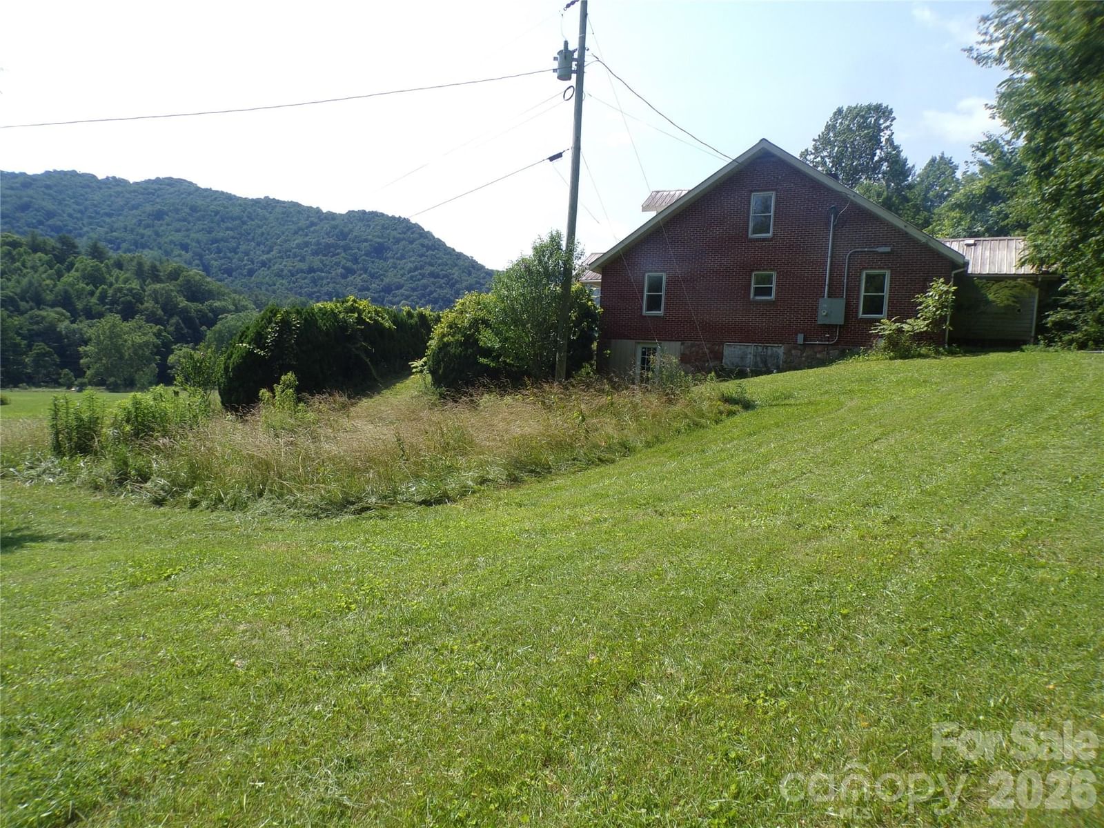 145 Kirks Drive, Hot Springs, NC 28743 - Photo 2